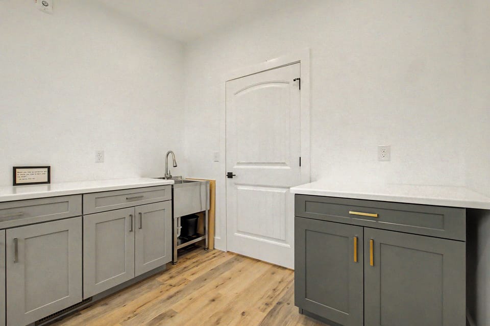 House (5 Bedrooms) | Property amenity