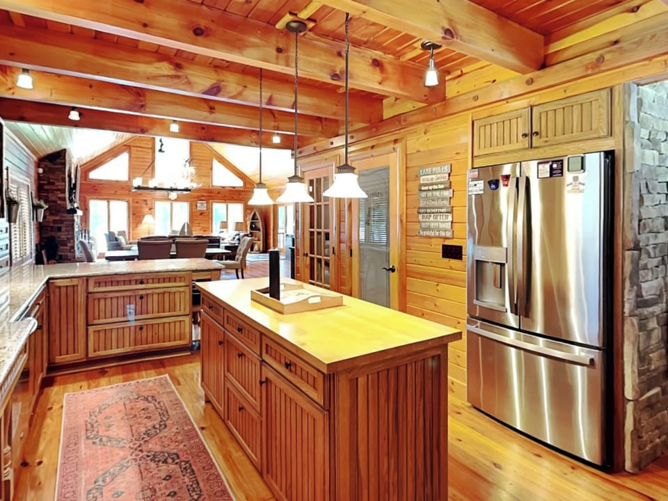 House (5 Bedrooms) | Property amenity