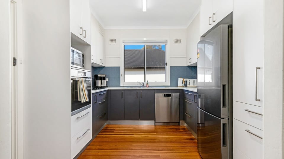 Well-appointed kitchen, perfect for preparing family meals.