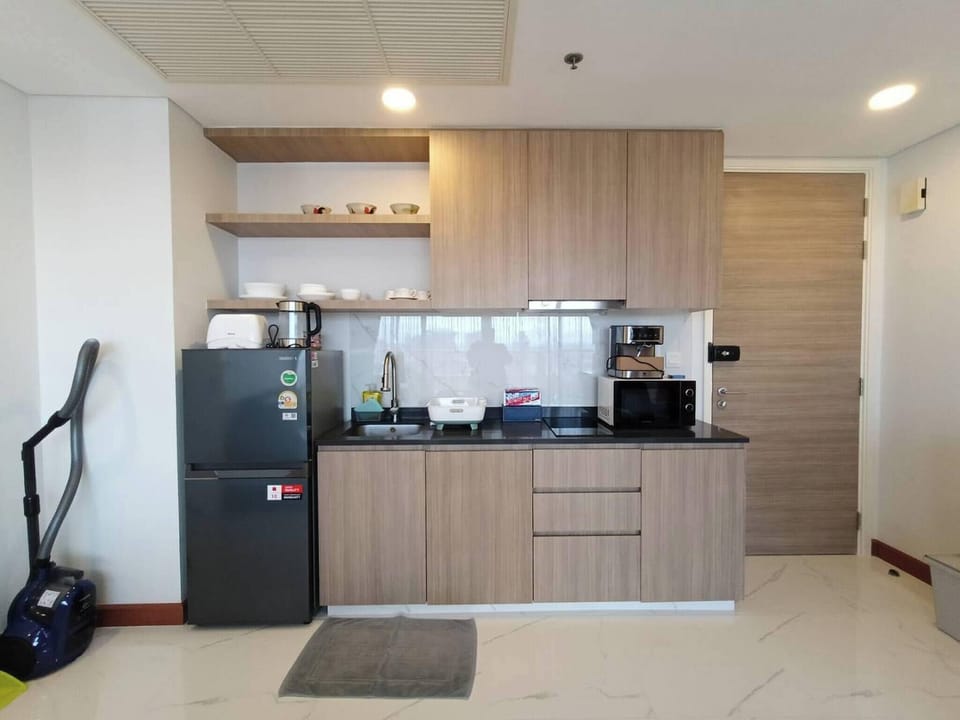 Condo, 1 Bedroom, Accessible, Smoking | Interior