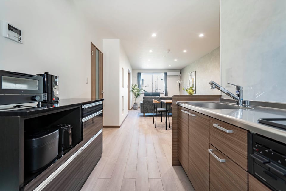 Fridge, microwave, stovetop, electric kettle