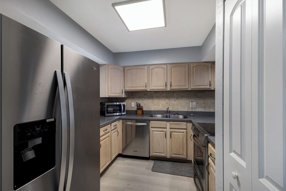 Fully Stocked Kitchen