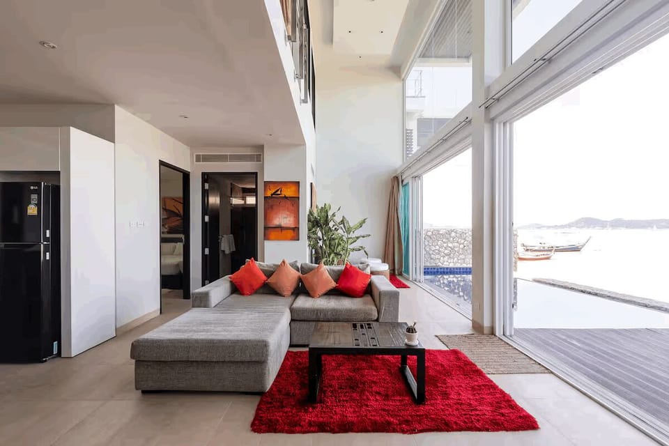 Raya Villa, 2 Bed Beachfront Villa Private Pool (6757)