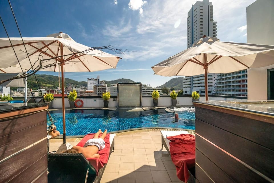 L02 Bangla Suites, Modern Studio On Bangla Road (6580)