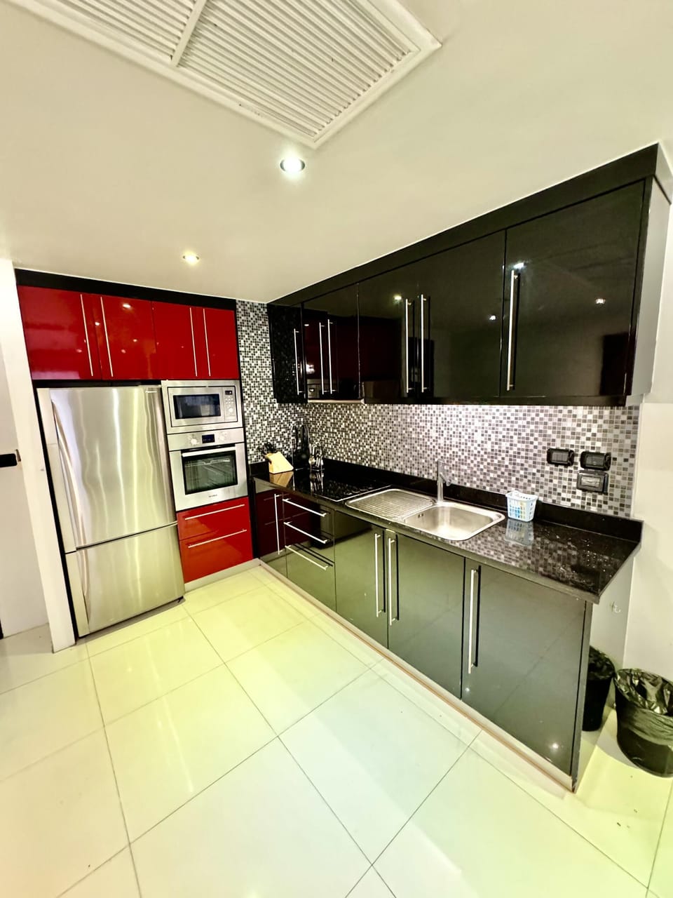 L08 Penthouse Suite, Modern Condo On Bangla Road (6612)