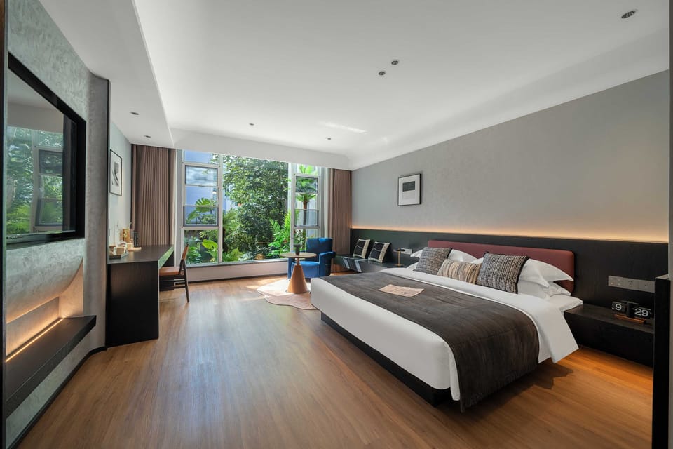 Comfort Double Room, Patio, Courtyard View | Premium bedding, pillowtop beds, laptop workspace, soundproofing