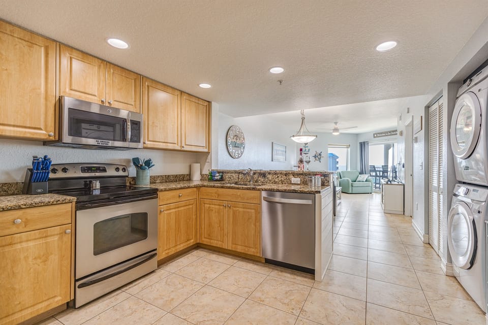 Full Kitchen
