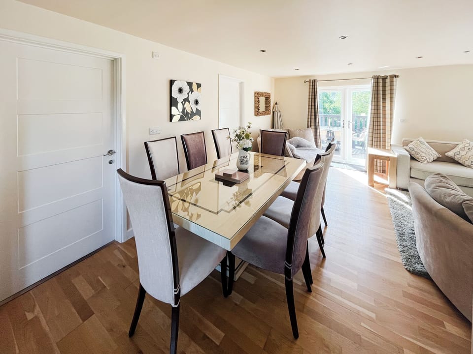 Open plan living space | Jasmine - James Ville Marina, Brigg