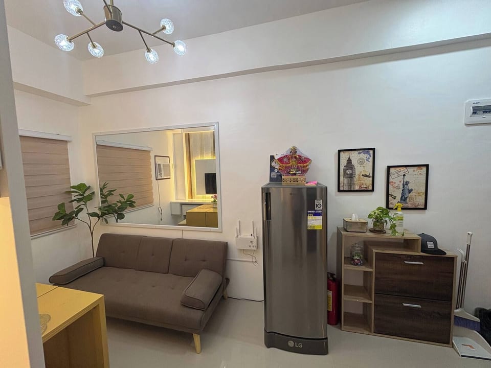 Condo, 1 Bedroom, Accessible | Living area
