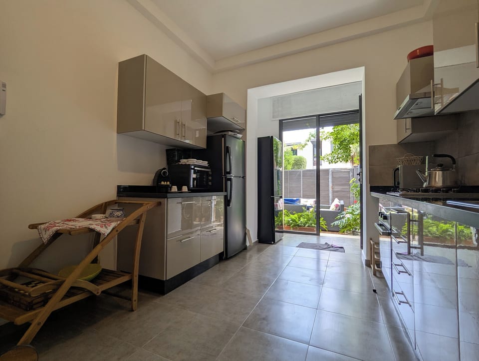 Family Villa, 3 Bedrooms, Private Pool, Garden View | Private kitchen