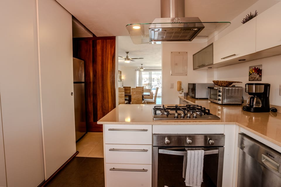 Condo - Image 15