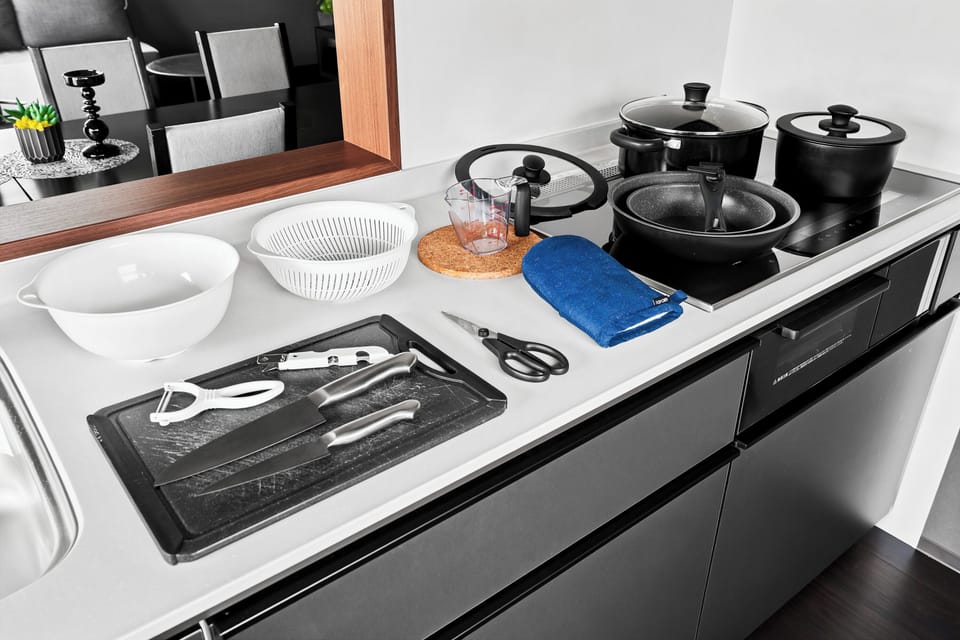 Apartment | Private kitchen | Fridge, microwave, stovetop, electric kettle