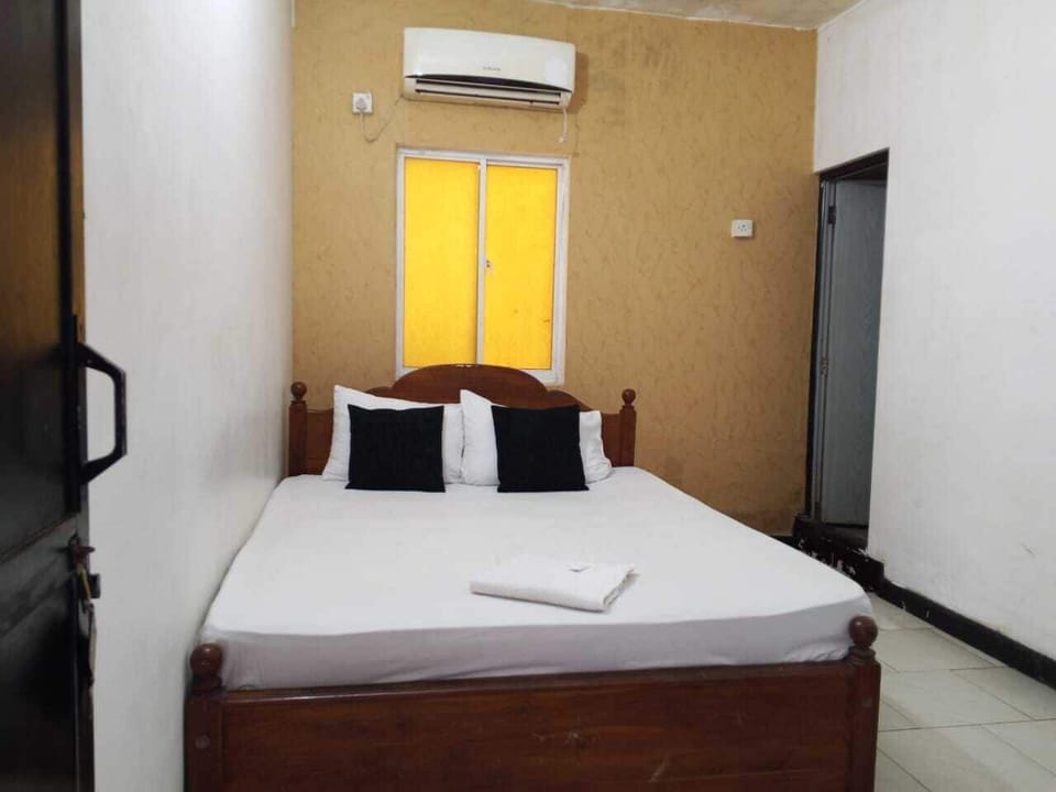 Economy Double Room | Free WiFi
