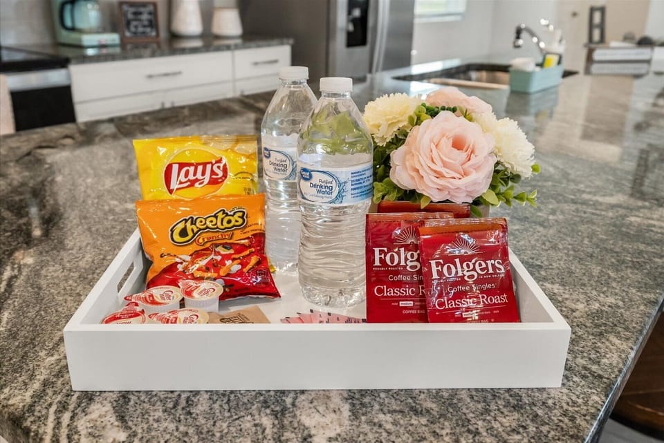 A special touch: complimentary snacks to make you feel at home from the start.