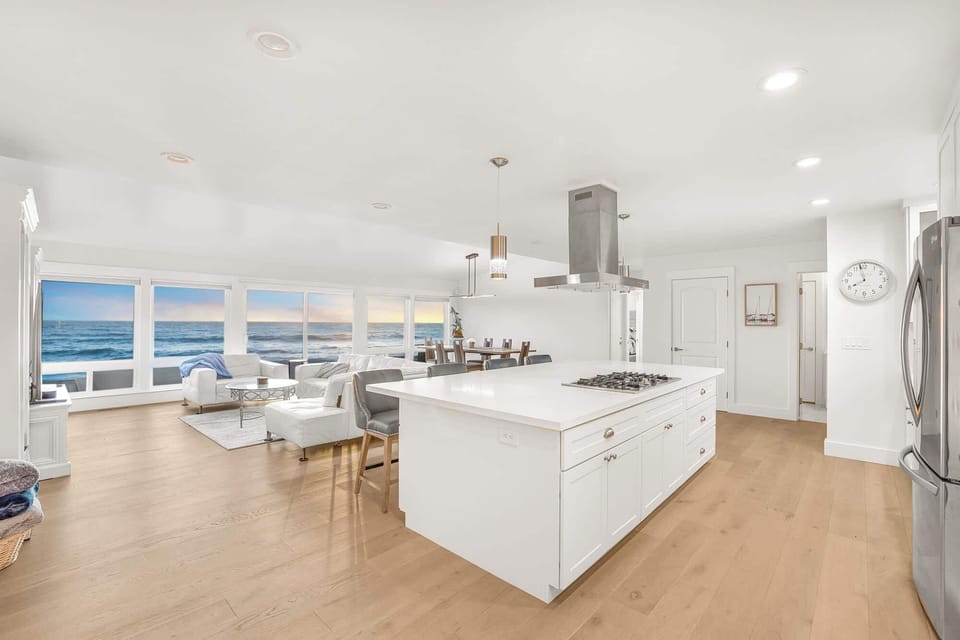 House, Oceanfront (3 Bedrooms) | Interior