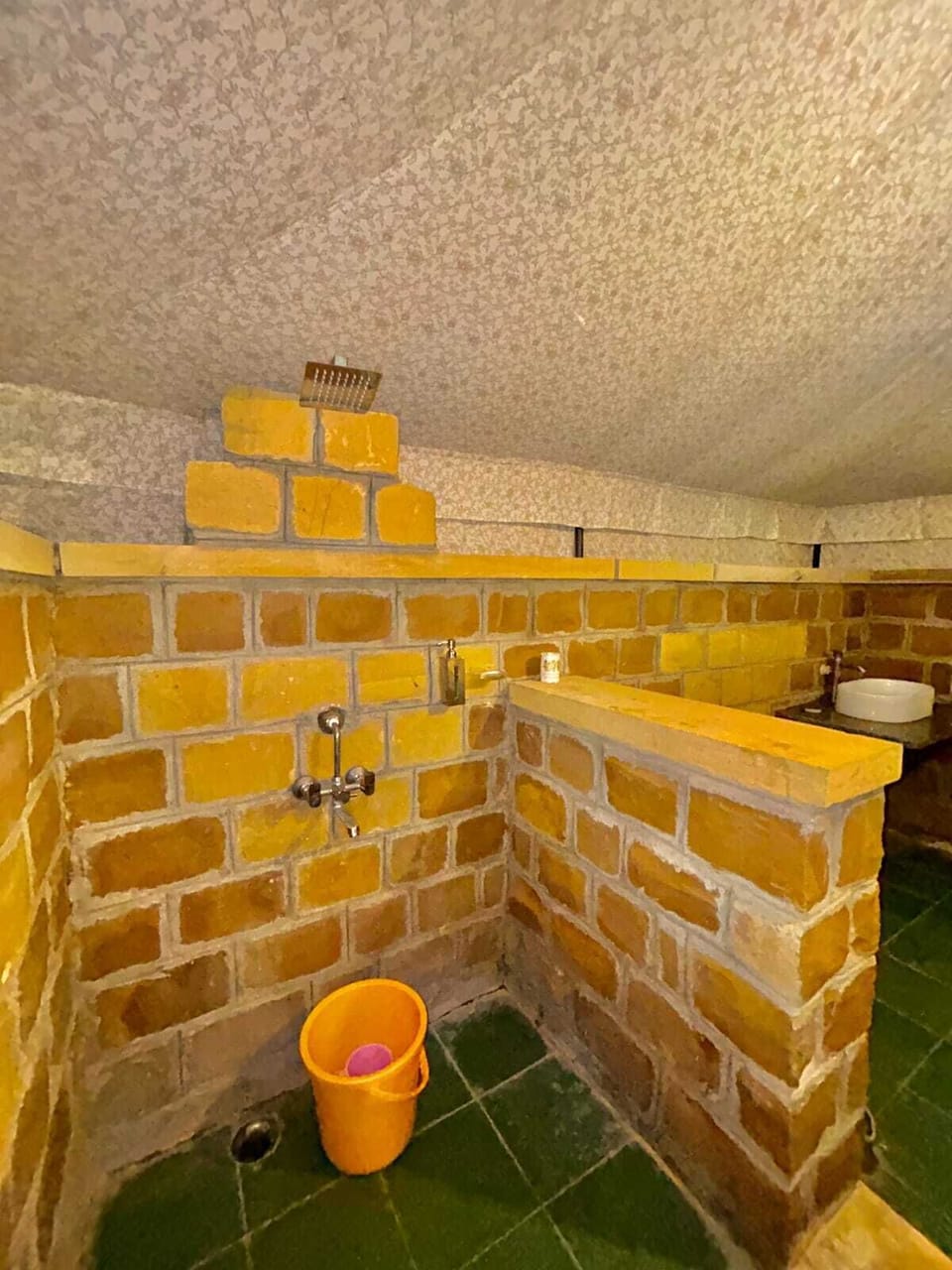 Luxury Tent | Bathroom | Towels