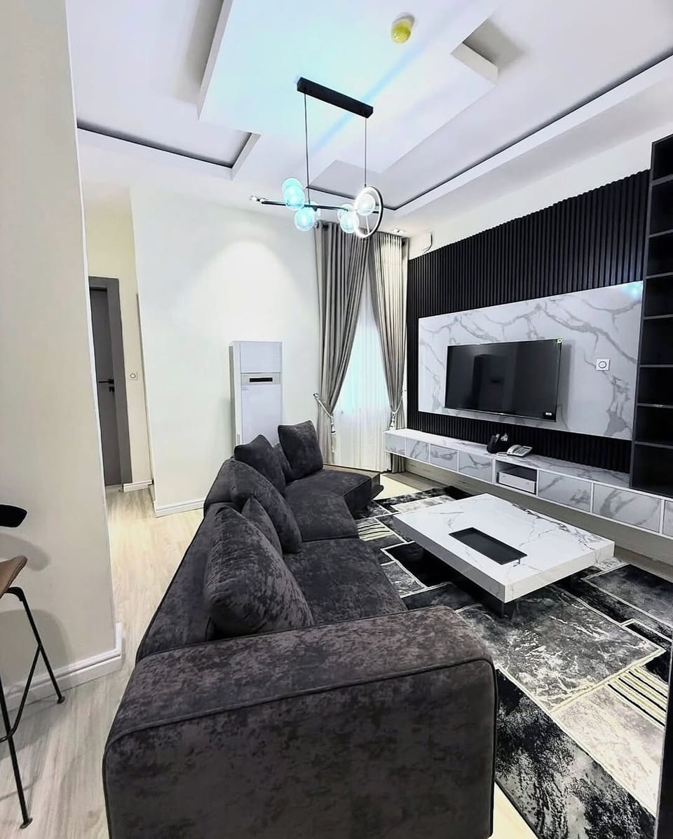 Deluxe Apartment, Balcony, City View | Living area