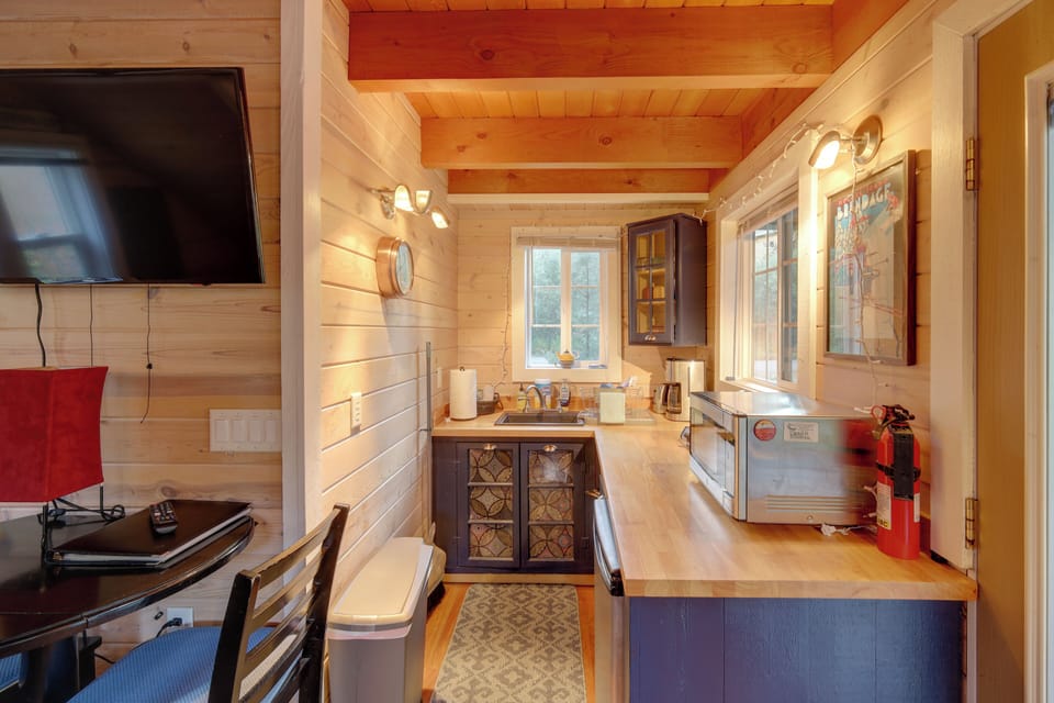 House (1 Bedroom) | Interior