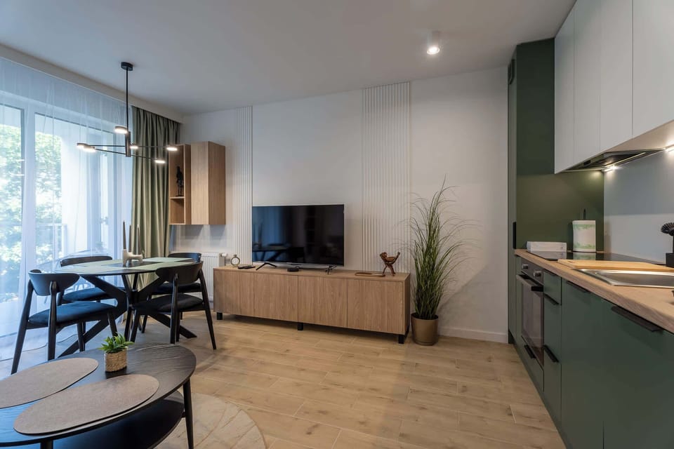 Modern, fully equipped kitchenette. 