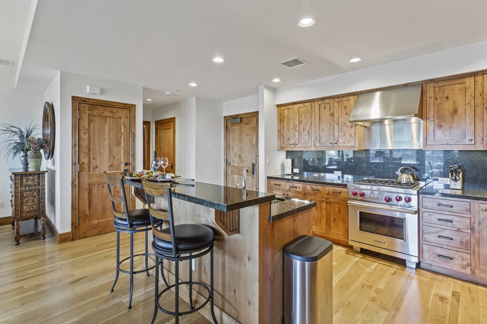 Condo, 2 Bedrooms | Private kitchen | Coffee/tea maker, fridge, oven, toaster