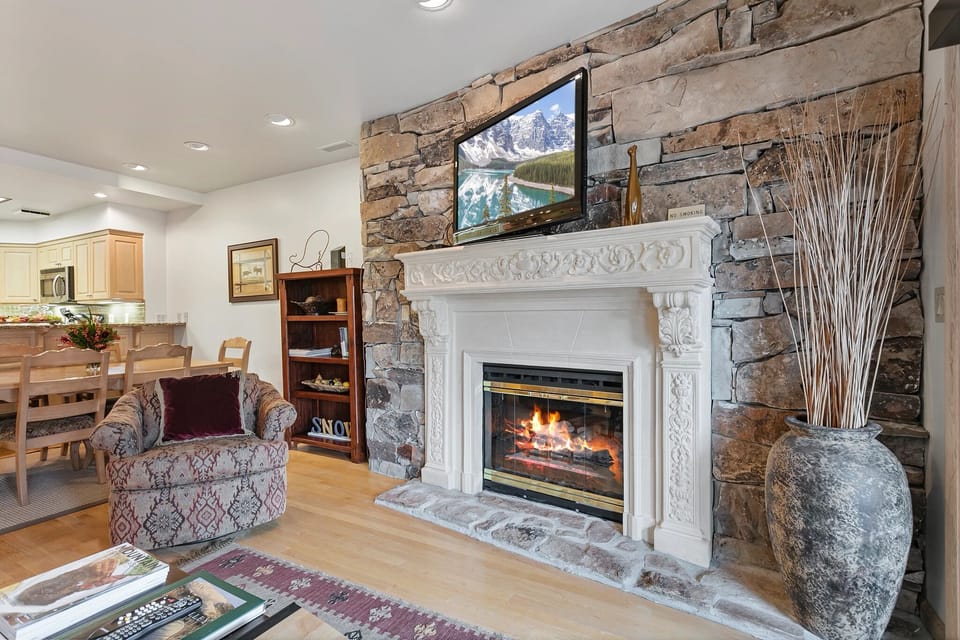 Condo, 1 Bedroom | Interior