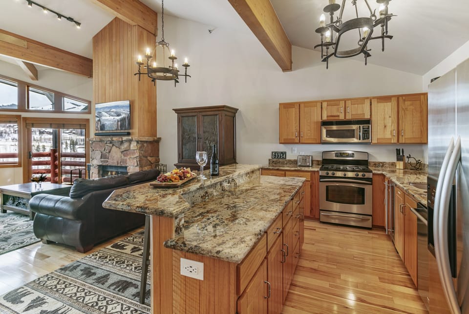 Condo, 2 Bedrooms | Private kitchen | Coffee/tea maker, fridge, oven, toaster