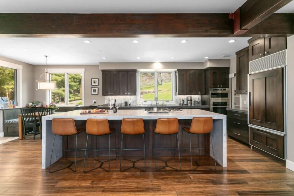 House, 5 Bedrooms | Private kitchen | Coffee/tea maker, fridge, oven, toaster