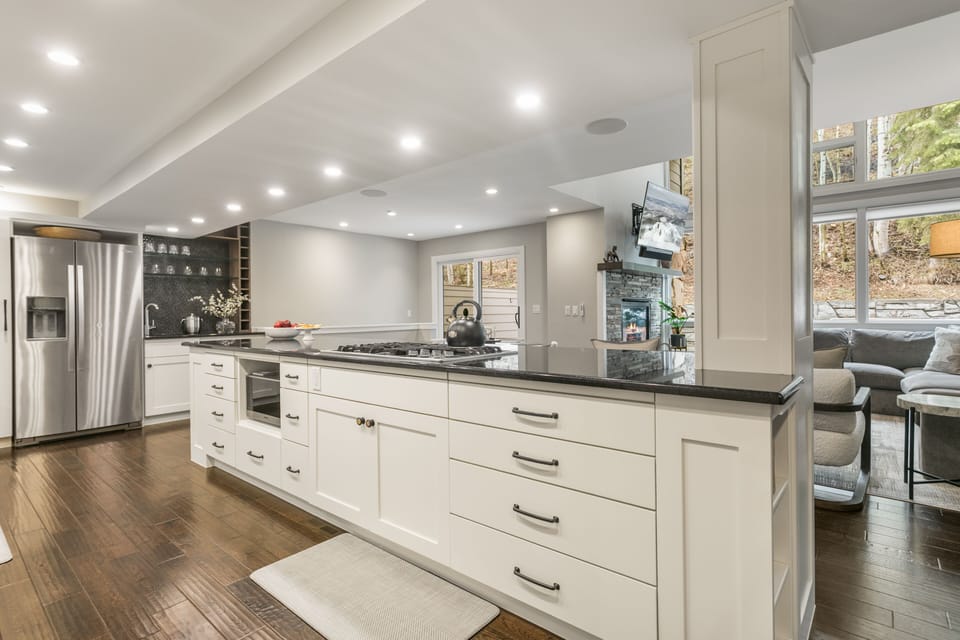 Condo, 3 Bedrooms | Private kitchen | Coffee/tea maker, fridge, oven, toaster