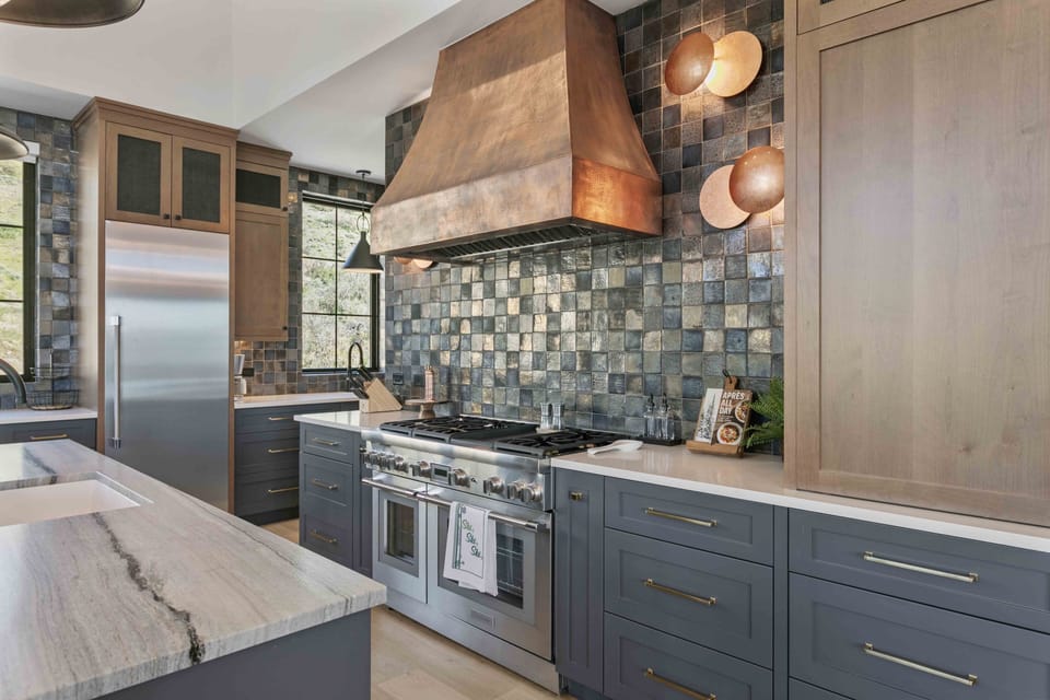 House, 5 Bedrooms | Private kitchen | Fridge, oven, coffee/tea maker, toaster