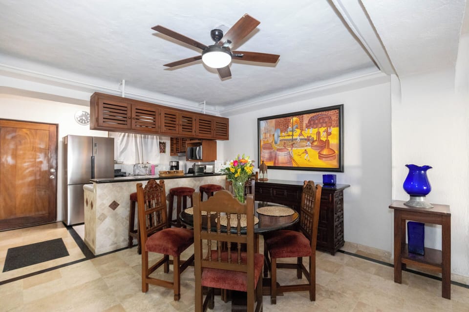 Apartment, Multiple Beds, Pool Access, Ocean View (212-VistadelSol) | Dining