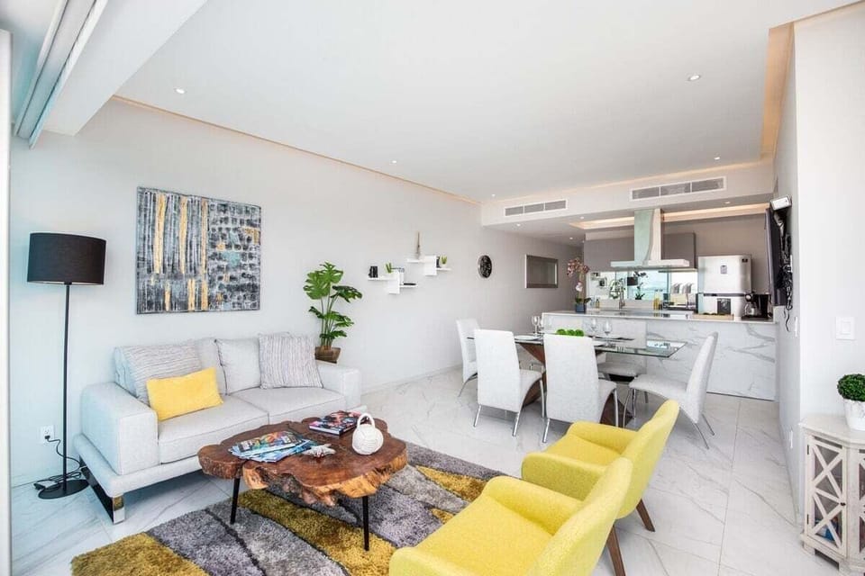 Condo, 1 King Bed (Nautico 8A) | Living area