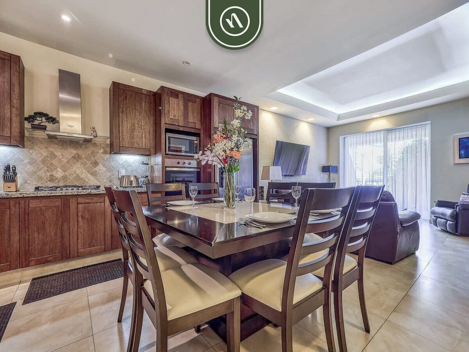 Condo, 1 King Bed, Hot Tub, Beach View (V177 106) | 1 bedroom, individually decorated, individually furnished, bed sheets
