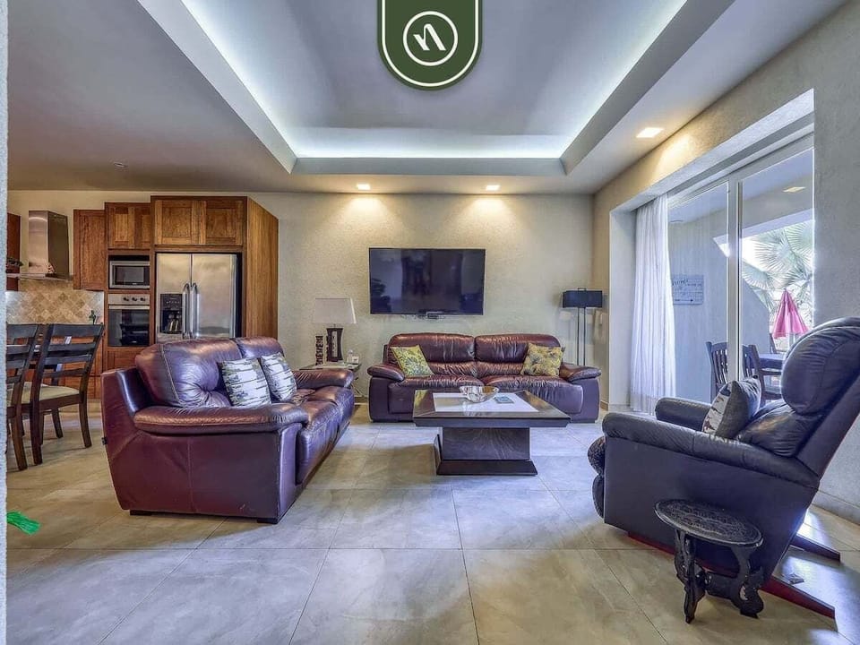 Condo, 1 King Bed, Hot Tub, Beach View (V177 106) | Living area