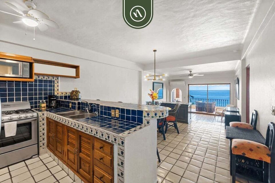 Apartment, Multiple Beds, Balcony, Ocean View (Plaza Dorada 603 604) | Private kitchen