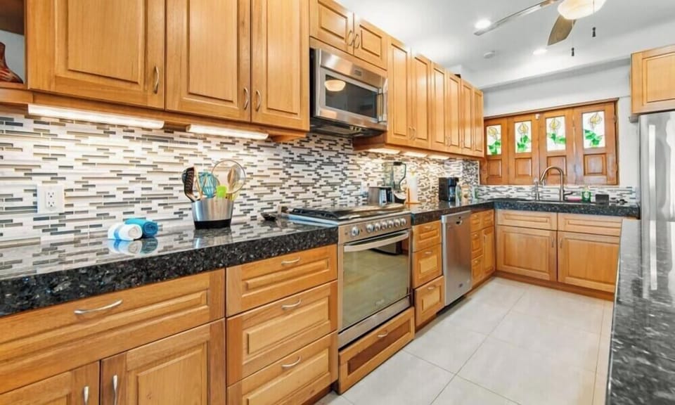 Condo, Multiple Beds, Balcony, Ocean View (603 Plaza Mar) | Private kitchen
