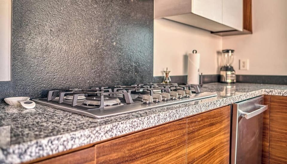 Apartment, Multiple Beds, Hot Tub, Beach View (V Golf 204) | Private kitchen | Electric kettle