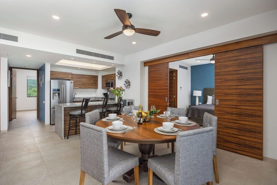 Condo, Multiple Beds, Hot Tub, Ocean View (Alamar Delta I 902) | 2 bedrooms, individually decorated, individually furnished