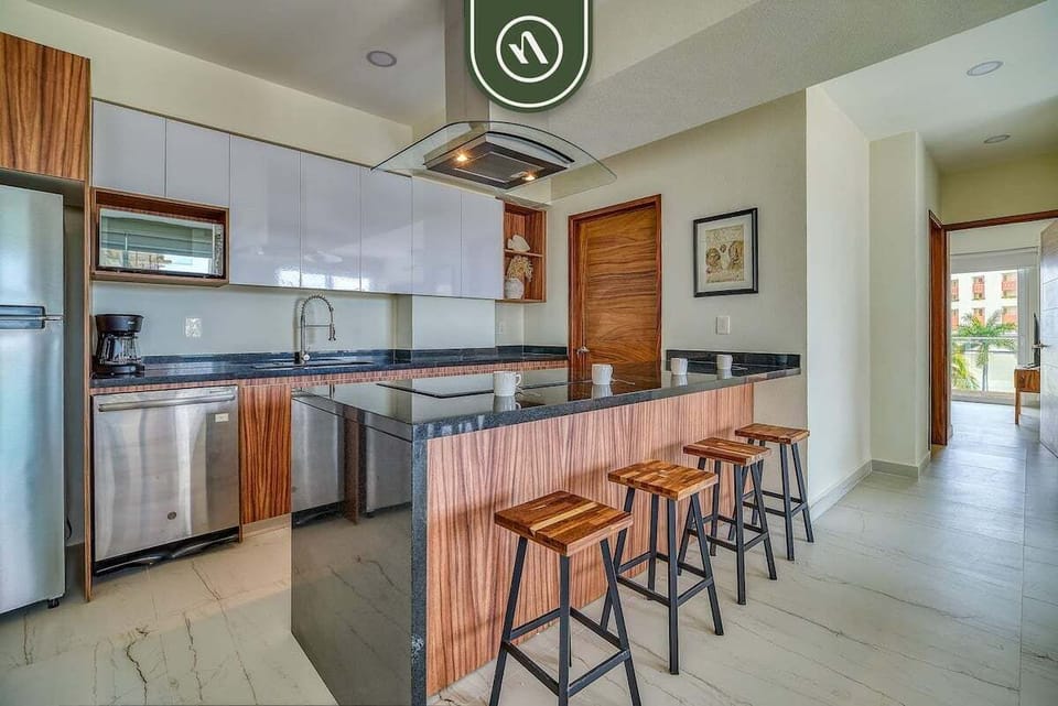 Apartment, Multiple Beds, Balcony, Beach View (Quinta San Miguel 404 T3) | Private kitchen