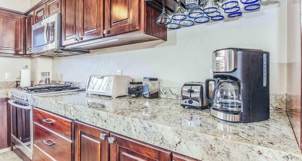 Apartment, Multiple Beds, Kitchen, Ocean View (805-VistadelSol) | Private kitchen