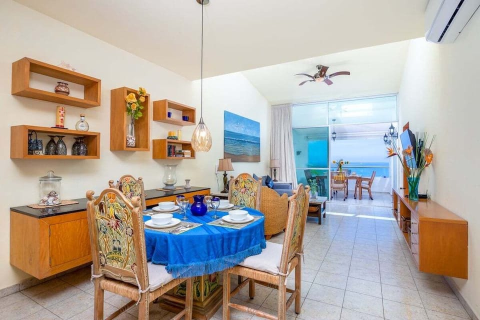 Condo, Multiple Beds, Balcony, Ocean View (Colibri 504) | 2 bedrooms, individually decorated, individually furnished, bed sheets