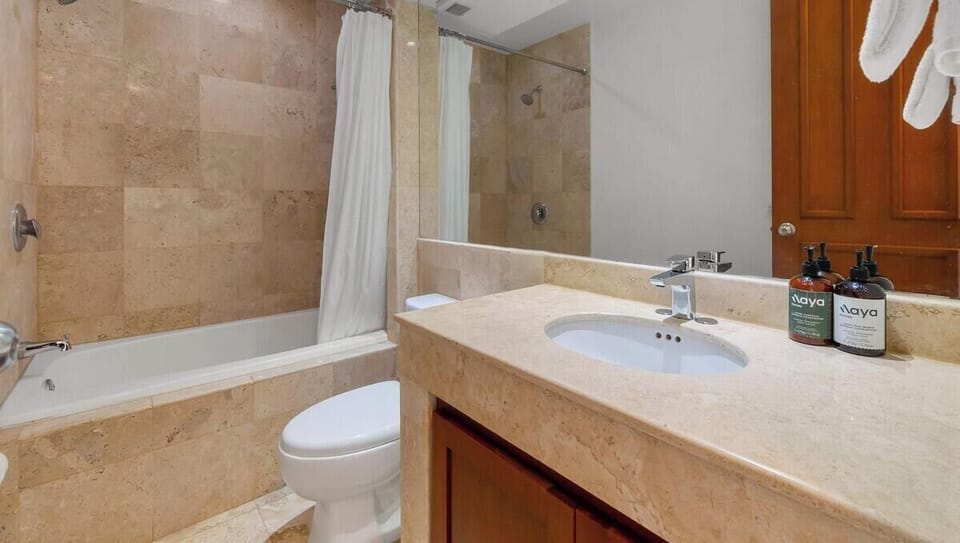 Stylish 2 BR Condo - Pools - Golf - Membership Apartment in Nuevo Vallarta