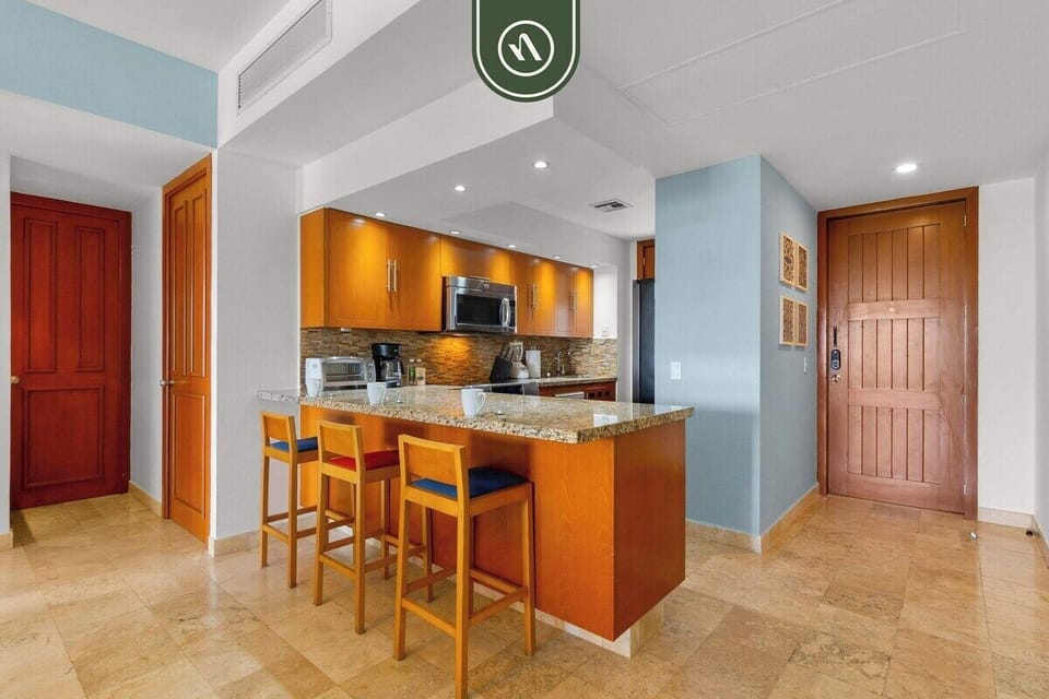 Condo, Multiple Beds, Patio, Beach View (Balancan 302) | Private kitchen
