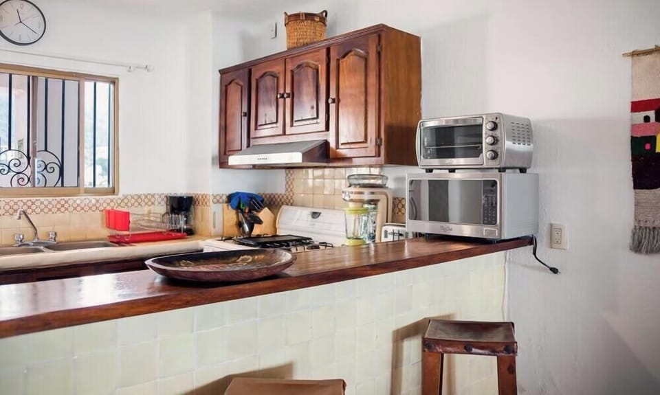 Apartment, Multiple Beds, Balcony, Ocean View (710-VistadelSol) | Private kitchen