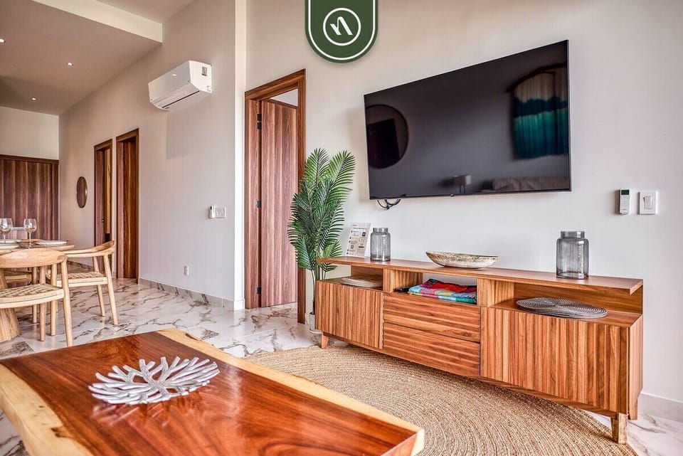 Apartment, Multiple Beds, Balcony, Ocean View (DToscana PH02 - Torre Sienna) | Interior