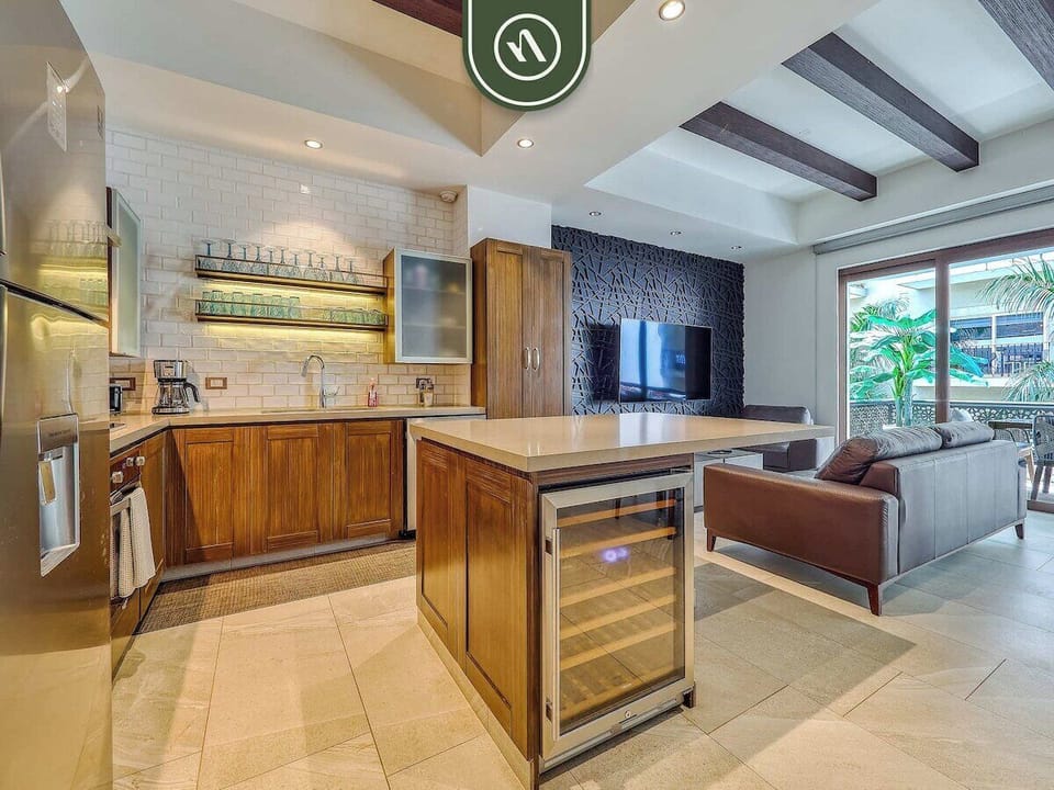 Condo, Multiple Beds, Pool Access, Ocean View (Urban II 304) | Private kitchen | Coffee/tea maker