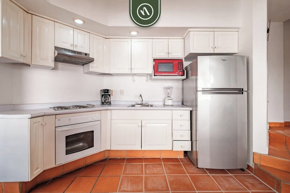 Condo, 1 Queen Bed with Sofa bed, Balcony, Ocean View (One Beach Street 306 B) | Private kitchen