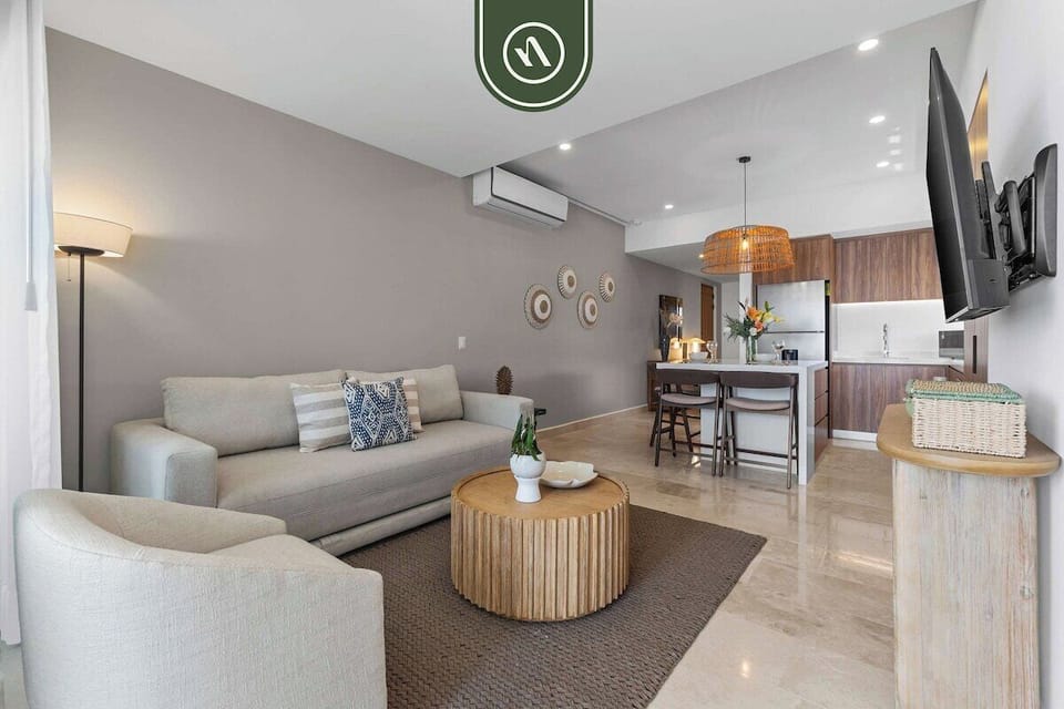 Condo, Multiple Beds, Pool Access, Ocean View (Harbor 171 Torre Norte 2409) | Living area