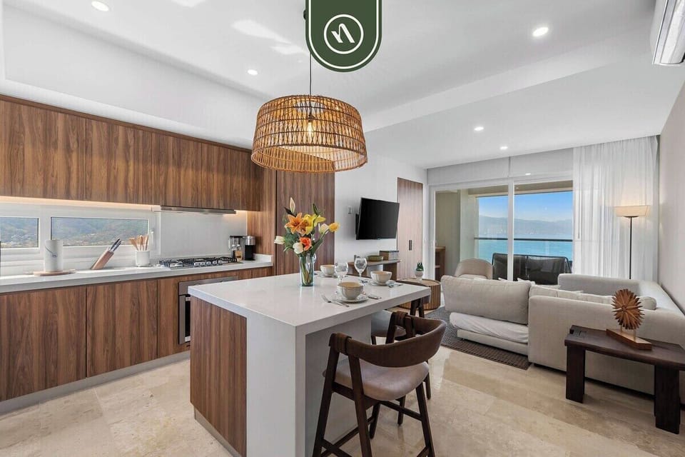 Condo, Multiple Beds, Pool Access, Ocean View (Harbor 171 Torre Norte 2409) | Private kitchen | Coffee/tea maker