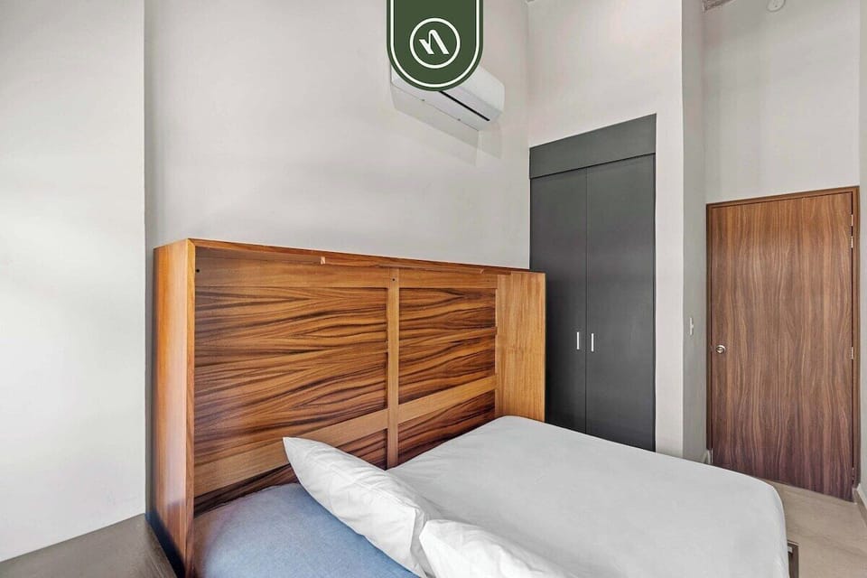 Condo, Multiple Beds, Pool Access, Pool View (Bliss 450 2 - 5) | 2 bedrooms, individually decorated, individually furnished, bed sheets