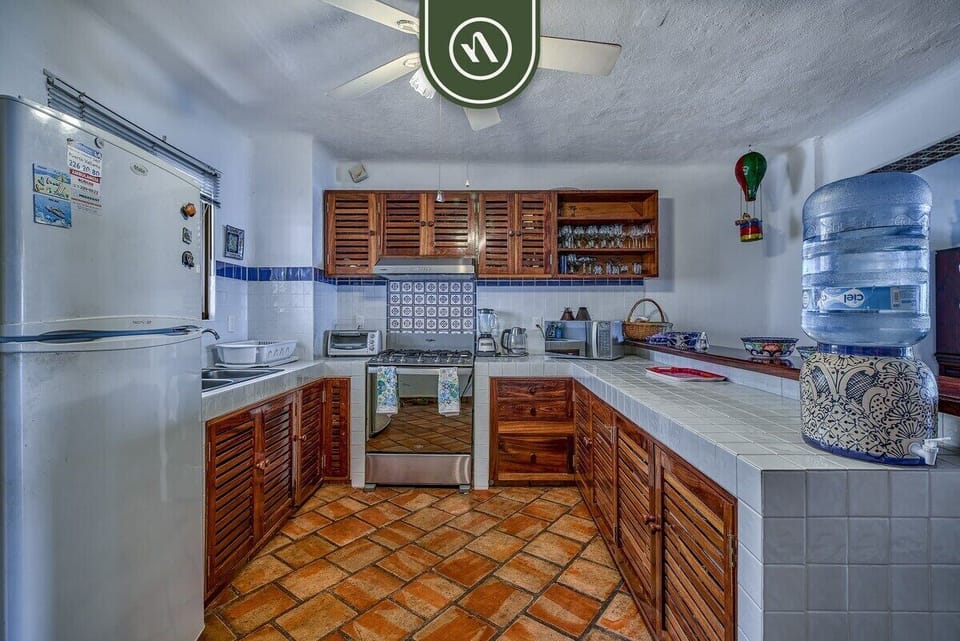 Apartment, Multiple Beds, Patio, Ocean View (310-VistadelSol) | Private kitchen